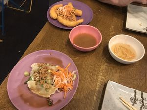 Dumplings & fried shrimps at Anan Saigon Streetfood in Utrecht