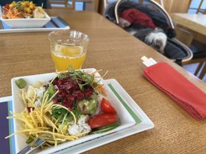 Reissalat mit Seealgen und Gemüse  at Cafe im Kunstmuseum in Vaduz