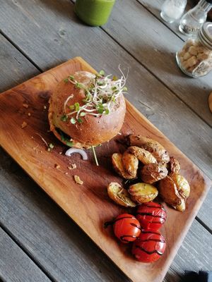 Burger at Black & White Kafe in Breda