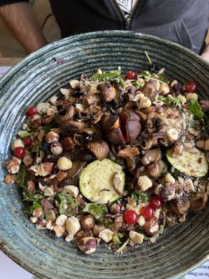 Wild harvest bowl at Black & White Kafe in Breda