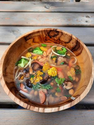 Vietnamese Pho ( vurrukkeluk!!) at Black & White Kafe in Breda