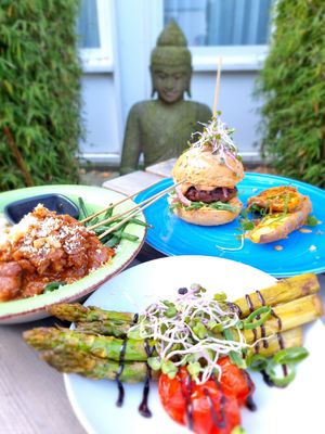 Lunch at Black & White Kafe in Breda