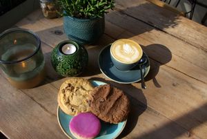 Cookie Deal: Coffee/Tea & Sweet for €5,- at Black & White Kafe in Breda