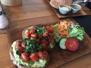 Avo on toast at Black & White Kafe in Breda