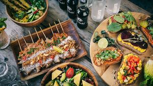 I'm gonna tell my kids this is the first vegan hotspot in Breda. at Black & White Kafe in Breda