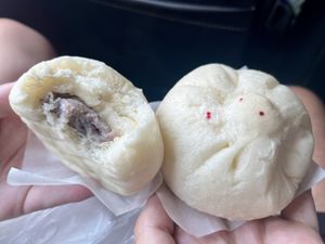 Sweet boa bun (taro)   at Ahaa Boer Vegetarian Food in Battambang