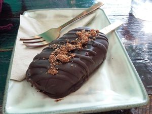 The raw cookies & cream magnum at The Vegan Shack in Richmond