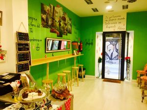 Alice in sweet wonderland at Super Kisscake in Madrid