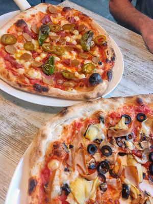 Pizza Diavola at Verde Rucola in Cordoba