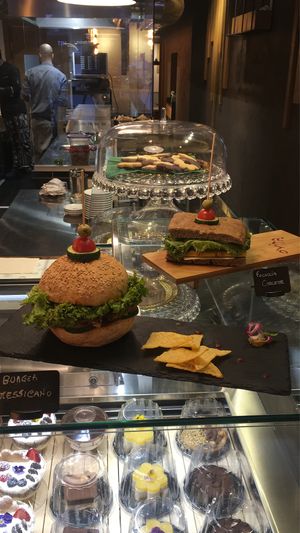 alcuni esempi dei sandwich at Ovita in Bari