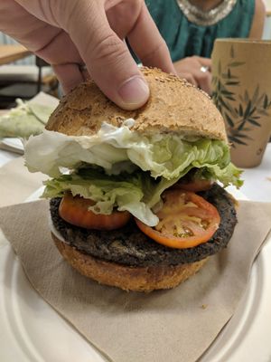 GIOTTO MUSHROOM BURGER at Ovita in Bari