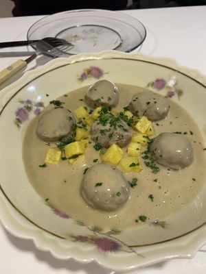 Albóndigas en salsa  at Vegani in Sevilla