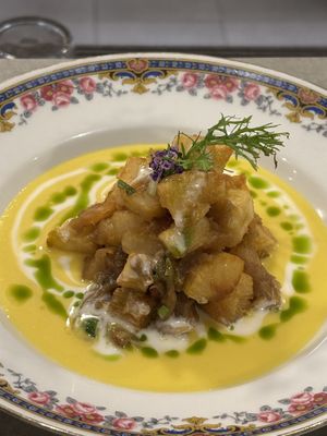 Gefrituurde Cassave in mango dressing  at Vegani in Sevilla