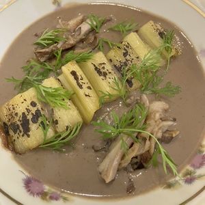 Puerros en salsa  at Vegani in Sevilla