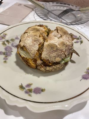 Mollete (mushrooms)   at Vegani in Sevilla