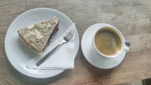 Vegan pie and coffee 💜 at Bang Bang in Siem Reap