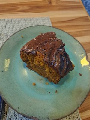 Bolo de cenoura e um toque de laranja at Vida Bistro in Rio De Janeiro
