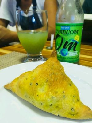 Samossa and Kombucha at Vida Bistro in Rio De Janeiro