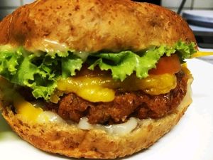 Quinoa burger with yam mayo at Vida Bistro in Rio De Janeiro