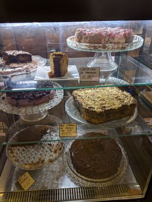 Cakes at Vida Bistro in Rio De Janeiro