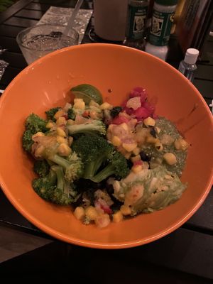 Black bean and rice bowl. Added mango pineapple salsa.  🤤 #Veganuary at Gilligan's Island in Sarasota