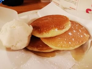 Vegan pancakes with ice cream at Brooklyn Cafe in Glasgow