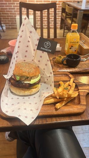 i thought i wasn’t gonna get full, it was just perfect! #Veganuary at Premarché Alternative Diner in Kyoto