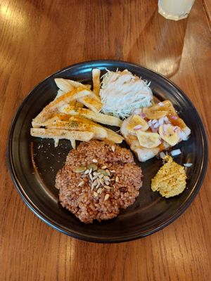 Tempeh rice plate at Premarché Alternative Diner in Kyoto