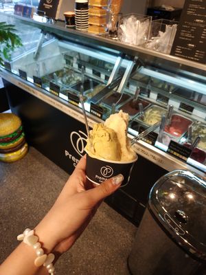 Gelato at Premarché Alternative Diner in Kyoto