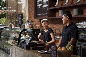 The Flock Cafe at The Aviary Hotel
Siem Reap - Cambodia
Make your own Salad & Sandwitch - Vegan & vegetarian option
Fresh made juices at The Flock Cafe in Siem Reap