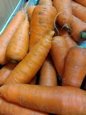 Organic and additive free Carrot from Kyoto pref.
No need to peel skin.
All of vegetables have a lot of nutrition inside of skin. at Demineiya in Osaka