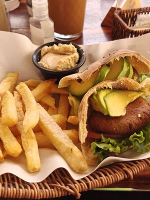 Falafel sandwich (without yoghurt vinagrette) at Banana's Adventure Hostel in Huacachina