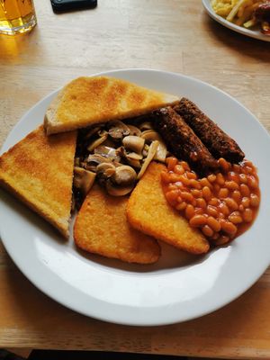 Vegan breakfast - swapped the grilled tomato for extra mushrooms at Sophie's in Aberystwyth