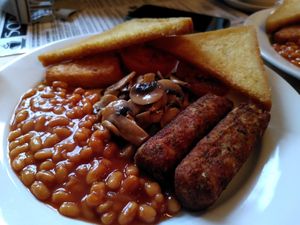 Vegan breakfast with fried bread (January 2024) at Sophie's in Aberystwyth