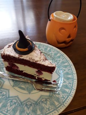 Red velvet cake at Bake It in Curitiba