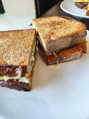 Roasted maple ham and Cheese Sandwich (V)
$15.00
SOURDOUGH BREAD
HOT SANDWICH WARMED UP ON A PANINI PRESS
HOUSE-MADE HAM
ONION ,PICKLES, MELTED CHEESE
SPECIAL SAUCE (MAYO/MUSTARD) at Fermento in Long Beach