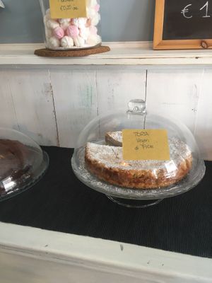 Fig cake at Share Wood in Turin