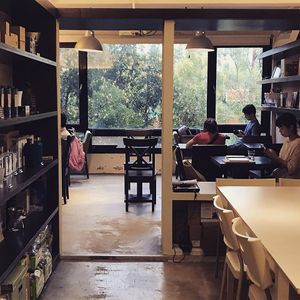 Taken from their Facebook page at LíngGǎn KāFēi 靈感咖啡 - MyDesy in Taipei