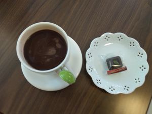 濃香可可飲附核果巧克力 at Liàn Qiǎo Kè  戀巧克 in New Taipei City