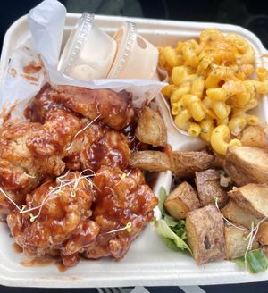   at The Reizod Vegan Experience in Columbia