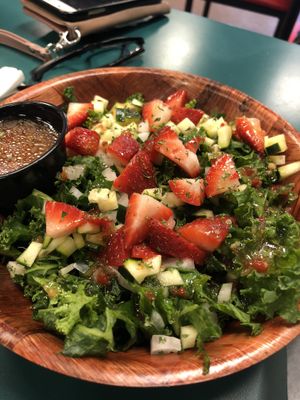 Kale salad  at The Reizod Vegan Experience in Columbia