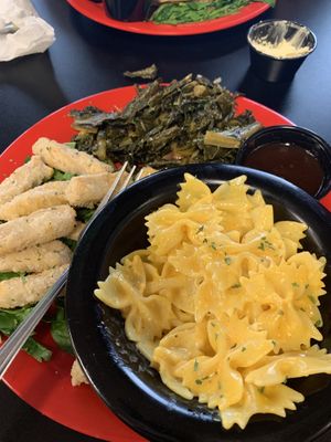 Friend Chicken pieces, Mac and greens  at The Reizod Vegan Experience in Columbia