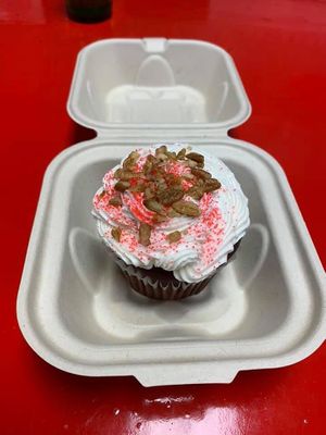 Now biodegradable! Red Velvet Cupcake at The Reizod Vegan Experience in Columbia