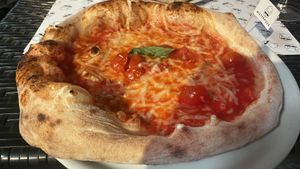 Vegan cheese pizza  at Mister Pizza - Duomo in Florence