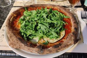 wholegrain pizza zucchini+aubergine with vegan mozzarella at Mister Pizza - Duomo in Florence