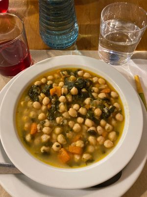 Garbanzo beans with spinach at Sarasate in Pamplona