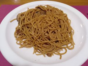 Menu of the day / Main course / Spaguetti + mushrooms at Sarasate in Pamplona