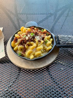 Mac n cheese with chorizo at Vegan Fine Foods in Fort Lauderdale