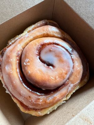 Cinnamon bun   at Vutie Beets in Letchworth