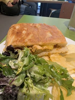 Chicken and chorizo sandwich at Vutie Beets in Letchworth